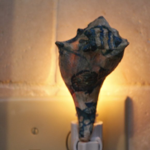 Large Sea Shell Night Light with Blue Fish Printed Design - Picture 2 of 3